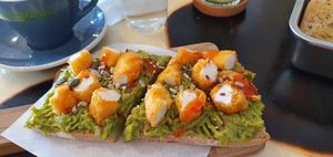 Avocado Toast with shrimps at Moko Veggie Cafe - Anjos in Lisbon