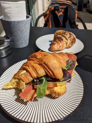 Croissant with bacon and cheese at Moko Veggie Cafe - Anjos in Lisbon