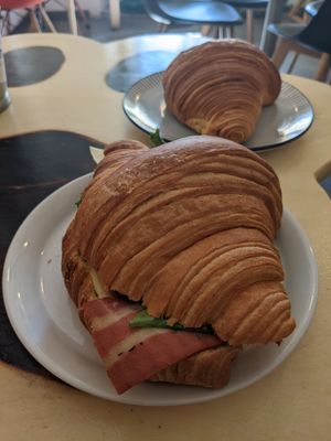 Filled brioche croissant at Moko Veggie Cafe - Anjos in Lisbon