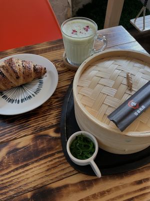   at Moko Veggie Cafe - Anjos in Lisbon