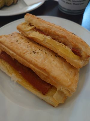 Misto at Moko Veggie Cafe - Anjos in Lisbon