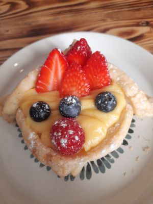 Pastry at Moko Veggie Cafe - Anjos in Lisbon