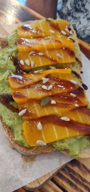 Salomon Guacamole Toast at Moko Veggie Cafe - Anjos in Lisbon