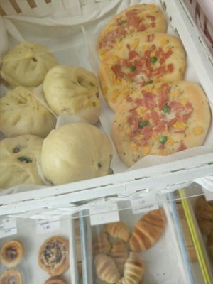  mixed style bakery itens at Moko Veggie Cafe - Anjos in Lisbon