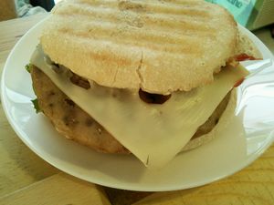 vegan burger at Moko Veggie Cafe - Anjos in Lisbon