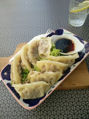 Dumplings at Moko Veggie Cafe - Anjos in Lisbon