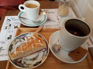 frangipane cake, tea and coffee at Puss and Books in Bruges