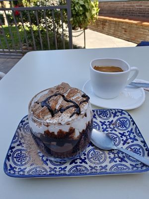 Vegan dessert at Jazzy Bar in Fuengirola