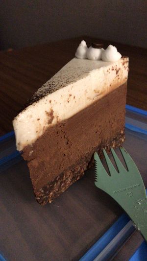 Cappucinocake yuummi at Rawnaissance in Louisville