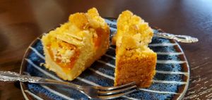 Peach cake, also vegan at Yamagoya in Uji