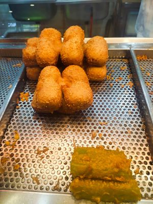 Butterfly bun at Goreng Pisang - S12 in East Singapore