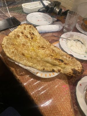 Naan con sésamo   at Roopali in Hiroshima