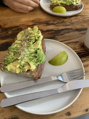 BIO Avocado toast   at Kaffee Ingwer in Berlin