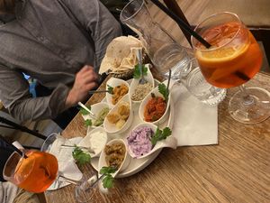 Mixed plate with entrées at Restaurant Vege in Paris