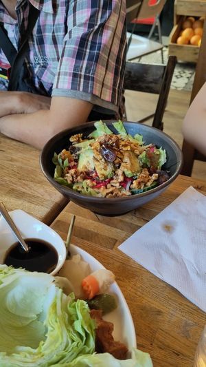 Salad at Restaurant Vege in Paris