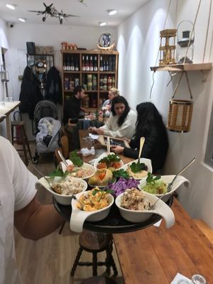 entrées mixtes  at Restaurant Vege in Paris