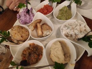 Mezze at Restaurant Vege in Paris