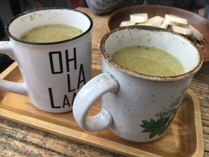 Vegan broccoli soup at Blur Your Life in Amersfoort