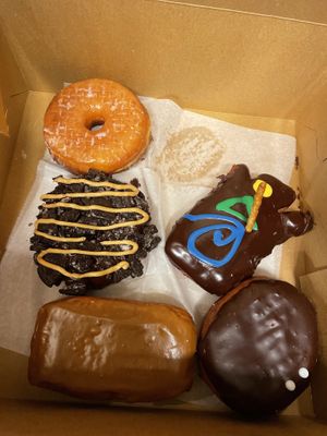 Some vegan options minus the one I ate at Universal Studios - Voodoo Doughnut in Orlando