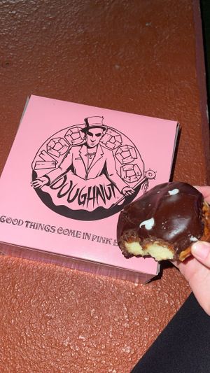 Vegan!!  at Universal Studios - Voodoo Doughnut in Orlando