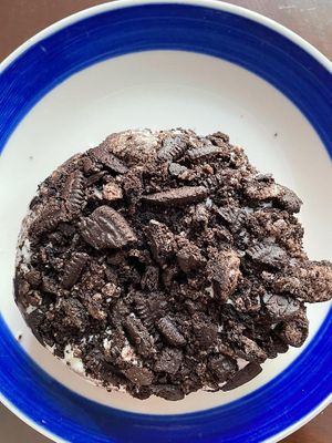 Dirt  at Universal Studios - Voodoo Doughnut in Orlando