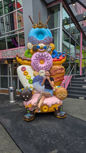 Voodoo Dougnut ❤️ at Universal Studios - Voodoo Doughnut in Orlando