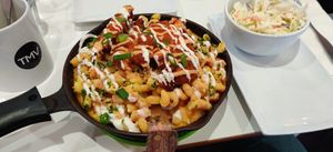 Mac & Cheese with buffalo chicken at The Modern Vegan in Las Vegas