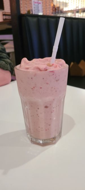 Flamingo smoothie at The Modern Vegan in Las Vegas