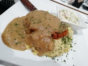 Louisiana fried "Chicken" with mashed potatoes and delicious sauce + coleslaw at The Modern Vegan in Las Vegas