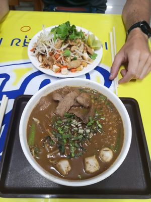 Pad Thaï and noodles soup with mock meat. 80B for all at Veg Restaurant in Ayutthaya