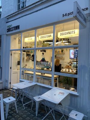 Exterior  at Crosstown Doughnuts Vegan in London