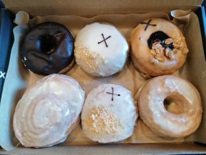 Vegan box at Crosstown Doughnuts Vegan in London