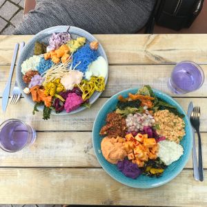 Salad bowl at the outdoor tables  at Ginger - Radhusplatsen in Helsingborg