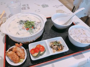 Soy milk pot set at Aina Cafe in Osaka