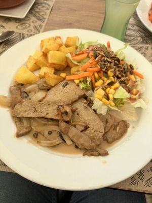 Seitan with pepper corn sauce (oat cream)  at Canadu in Malaga