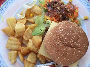 hamburguesa at Canadu in Malaga