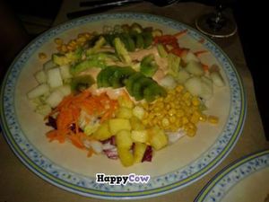 Hawaiian salad at Canadu in Malaga