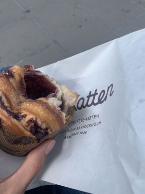 Vegan Summer Bun   at Vete-Katten in Stockholm