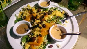 Veganized Mediterreanan plate at Dame Nature in Saint-laurent-du-var