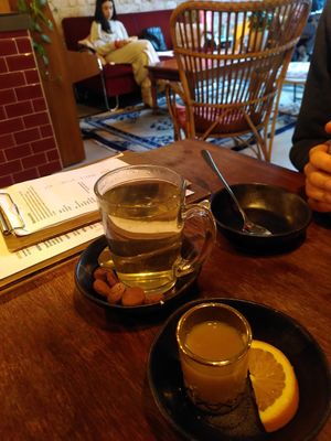 Raspberry leaf tea and ginger shot at Bhalu in Nijmegen