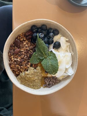 Vegan yoghurt bowl   at Bhalu in Nijmegen