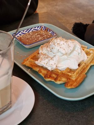 Banana waffle #Veganuary at Kimbap Spot in Bochum