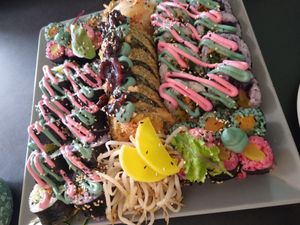 Gericht für 2 Personen. Preis-Leistung super. Den Rest haben wir uns mitgeben lassen. at Kimbap Spot in Bochum