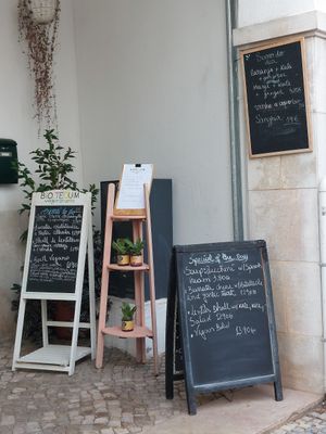 Daily specials at Bio.Tequim Vegetariano Restaurante in Tavira