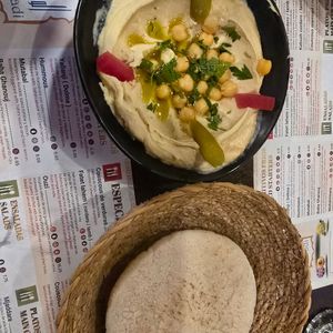 Hummus at Al Wadi in Sevilla