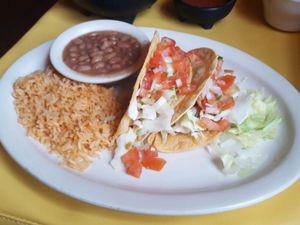 vegan potato taco plate at Habanero's Fresh Mex in Las Cruces