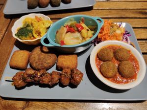 Mixed Vegan at El Vegetariano de la Alcazabilla in Malaga