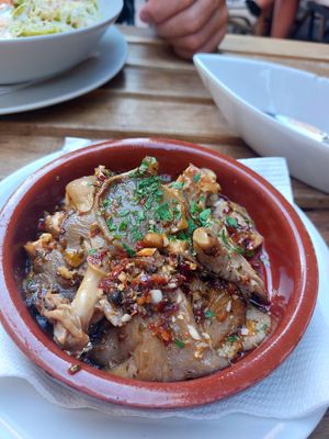 Mushrooms pil-pil at El Vegetariano de la Alcazabilla in Malaga