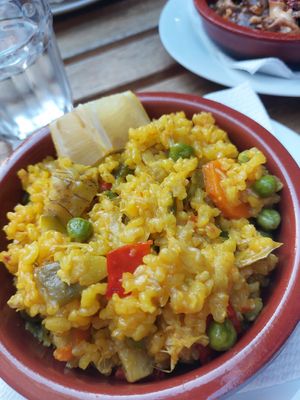 Paella at El Vegetariano de la Alcazabilla in Malaga