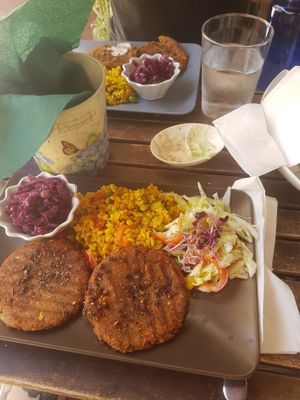 seitan burger at El Vegetariano de la Alcazabilla in Malaga